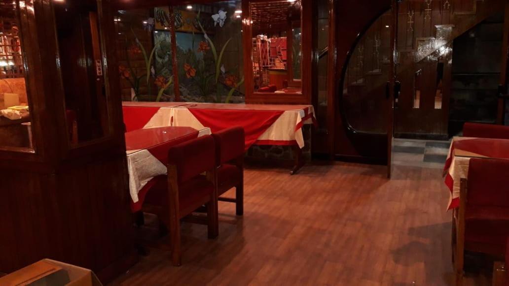 Hotel Valentino Νταρτζίλινγκ Εξωτερικό φωτογραφία
